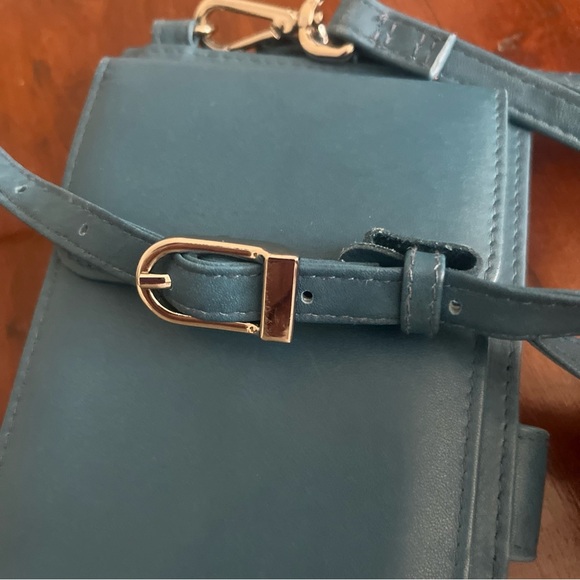ILI Blue Crossbody wallet - Picture 12 of 12